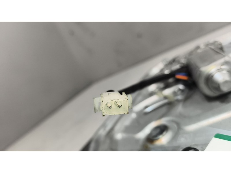 Recambio de elevalunas delantero izquierdo para scania serie 4 (p/r 164 l) 15.6 diesel referencia OEM IAM   