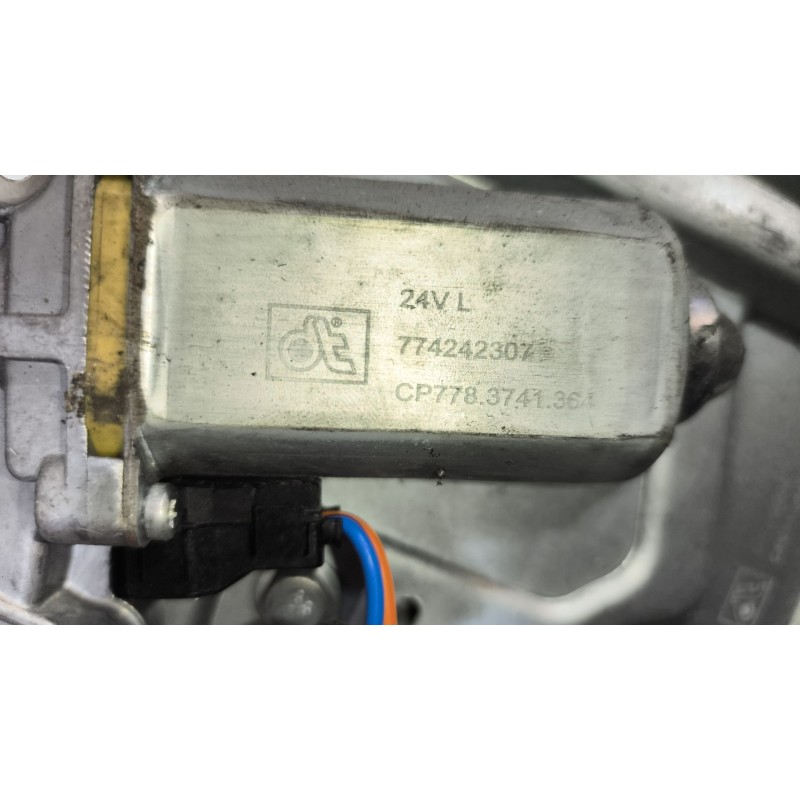 Recambio de elevalunas delantero izquierdo para scania serie 4 (p/r 164 l) 15.6 diesel referencia OEM IAM   