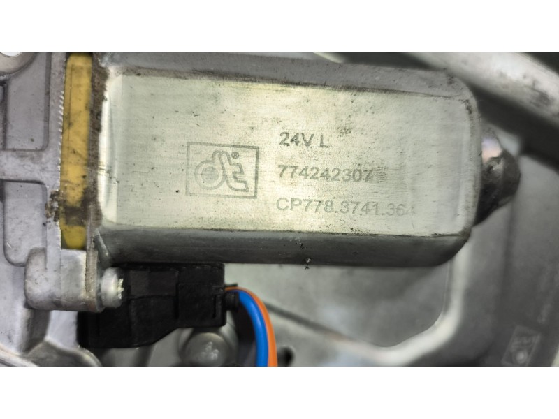 Recambio de elevalunas delantero izquierdo para scania serie 4 (p/r 164 l) 15.6 diesel referencia OEM IAM   