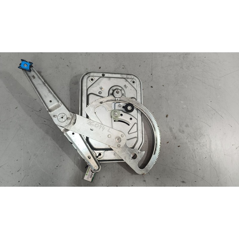 Recambio de elevalunas delantero izquierdo para scania serie 4 (p/r 164 l) 15.6 diesel referencia OEM IAM   