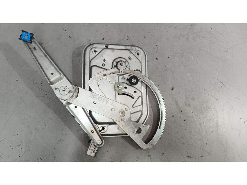 Recambio de elevalunas delantero izquierdo para scania serie 4 (p/r 164 l) 15.6 diesel referencia OEM IAM   