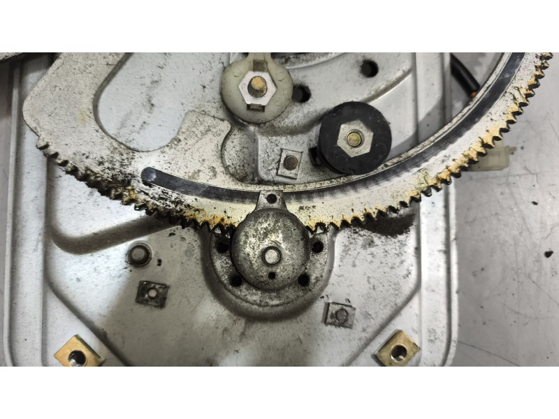 Recambio de elevalunas delantero derecho para scania serie 4 (p/r 164 l) 15.6 diesel referencia OEM IAM   