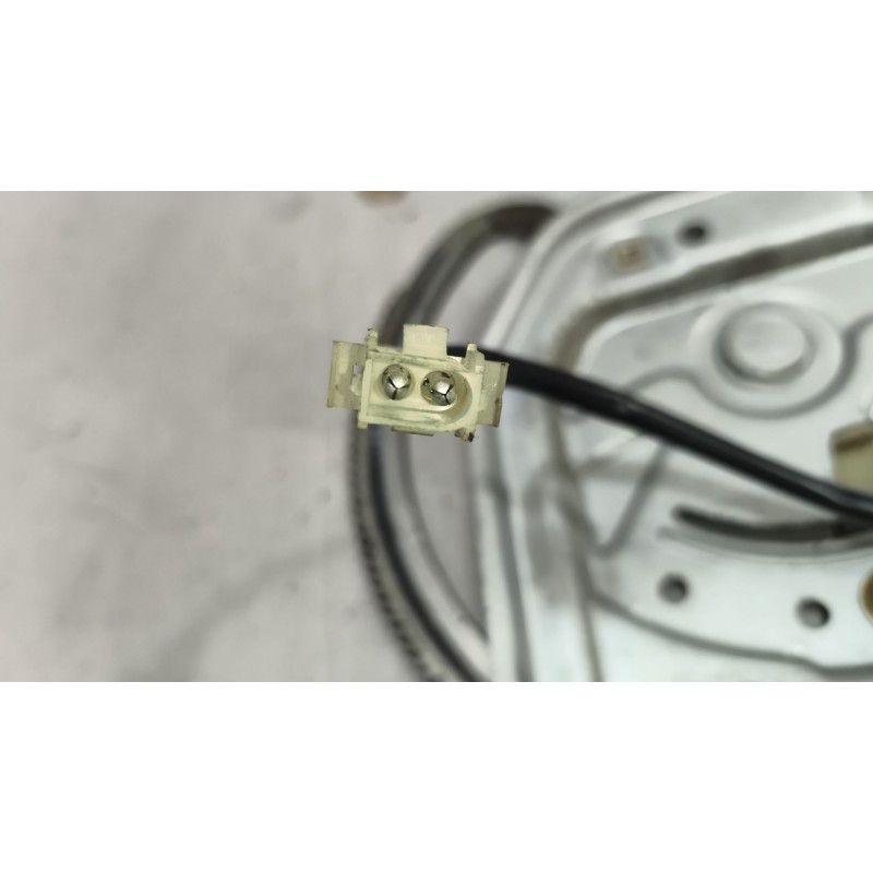 Recambio de elevalunas delantero derecho para scania serie 4 (p/r 164 l) 15.6 diesel referencia OEM IAM   