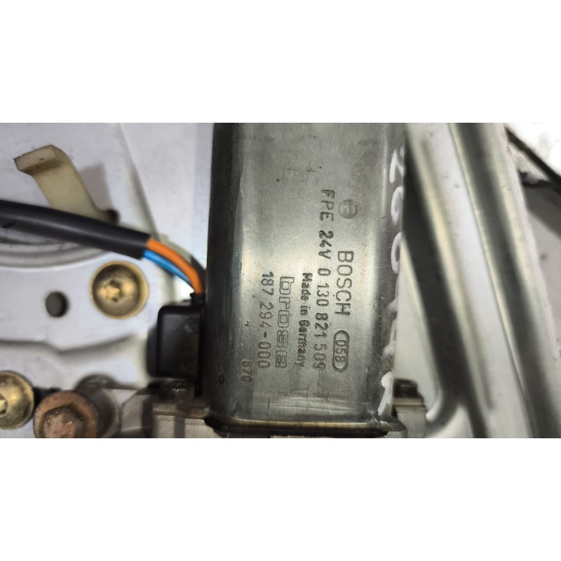 Recambio de elevalunas delantero derecho para scania serie 4 (p/r 164 l) 15.6 diesel referencia OEM IAM   