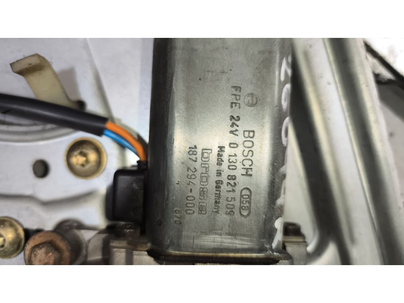 Recambio de elevalunas delantero derecho para scania serie 4 (p/r 164 l) 15.6 diesel referencia OEM IAM   