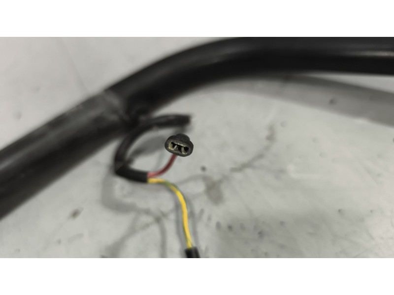 Recambio de brazo retrovisor derecho para renault midlum 6.2 diesel referencia OEM IAM   