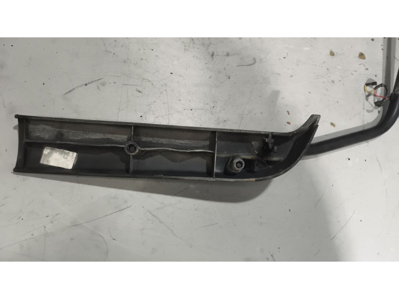 Recambio de brazo retrovisor derecho para renault midlum 6.2 diesel referencia OEM IAM   