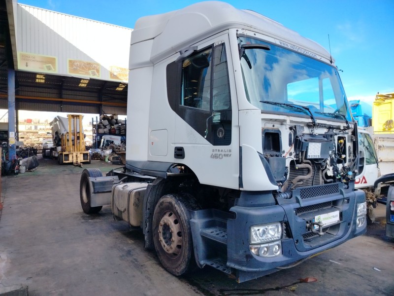 iveco stralis (ad/at) del año 2014