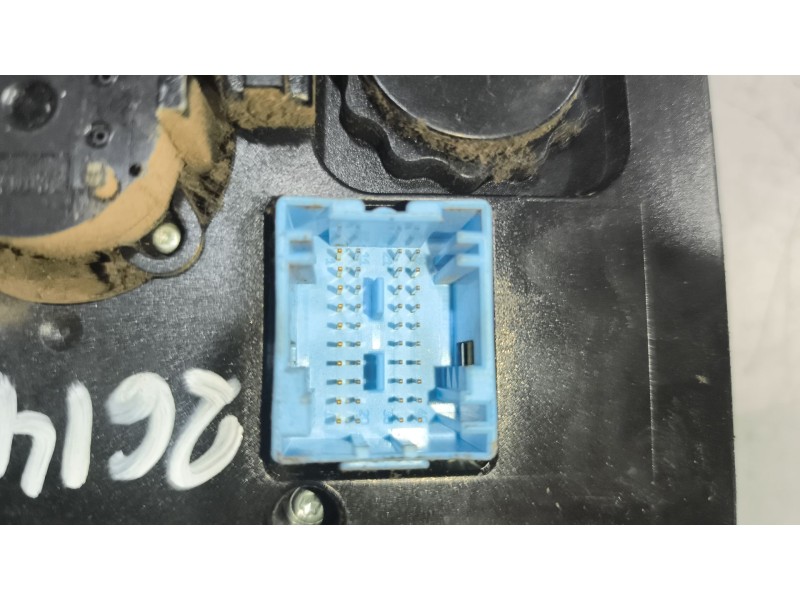 Recambio de mando calefaccion / aire acondicionado para scania p,g,r,t - series p 500, r 500 referencia OEM IAM 1789786  