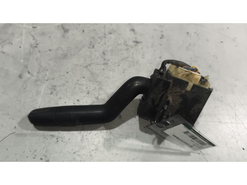 Recambio de mando limpia para scania p,g,r,t - series p 500, r 500 referencia OEM IAM 1542529  