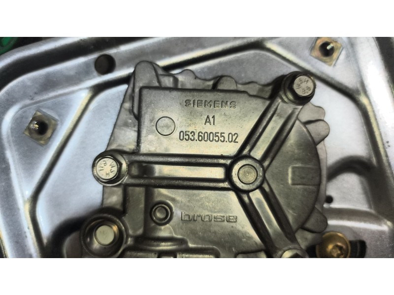 Recambio de elevalunas delantero derecho para scania 4 - series 164 l/580 referencia OEM IAM   