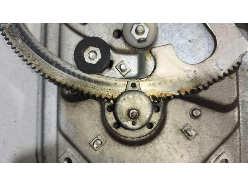 Recambio de elevalunas delantero izquierdo para scania p,g,r,t - series p 500, r 500 referencia OEM IAM   