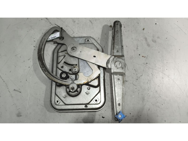 Recambio de elevalunas delantero izquierdo para scania p,g,r,t - series p 500, r 500 referencia OEM IAM   