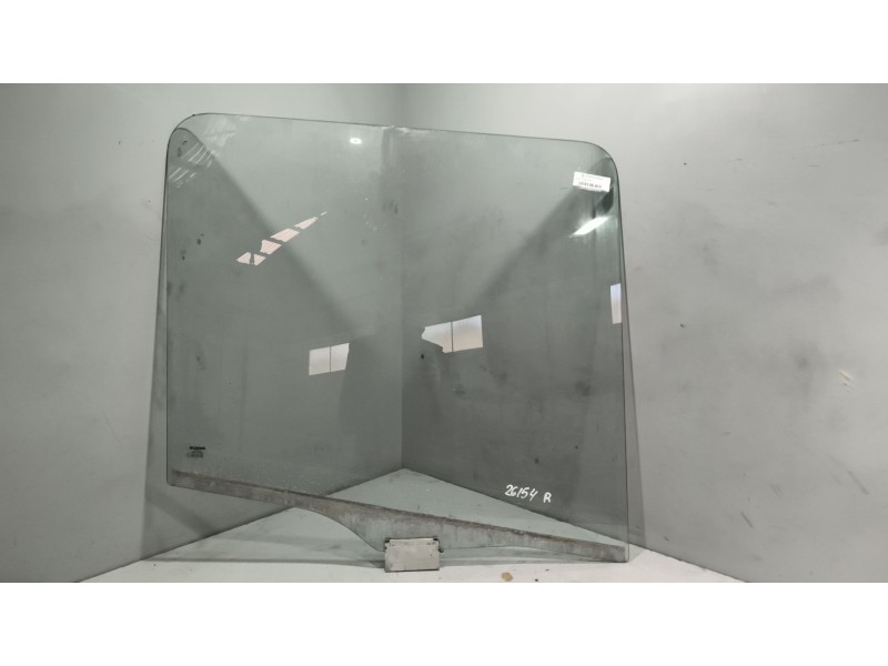 Recambio de luna delantera derecha para scania 4 - series 164 l/580 referencia OEM IAM 1306260  