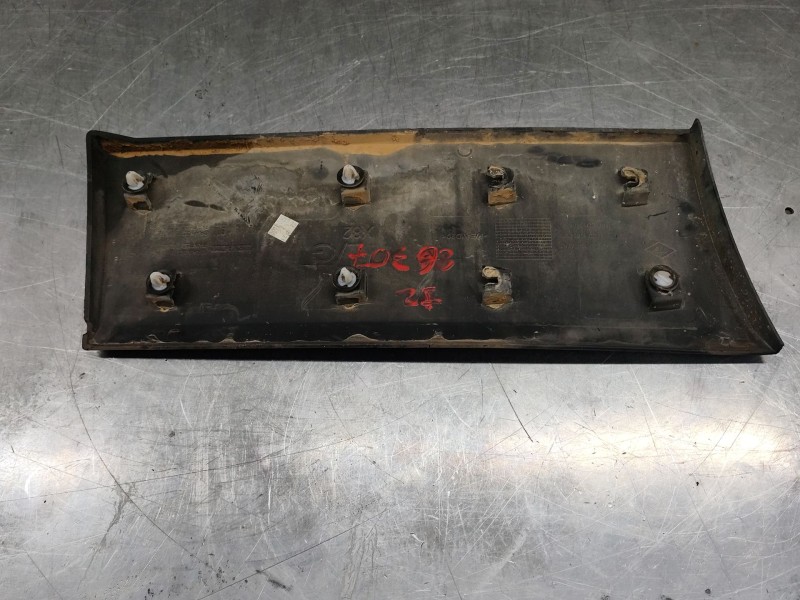 Recambio de moldura para renault trafic iii furgoneta (fg_) 2.0 dci 120 (fgmn) referencia OEM IAM 788137407R  