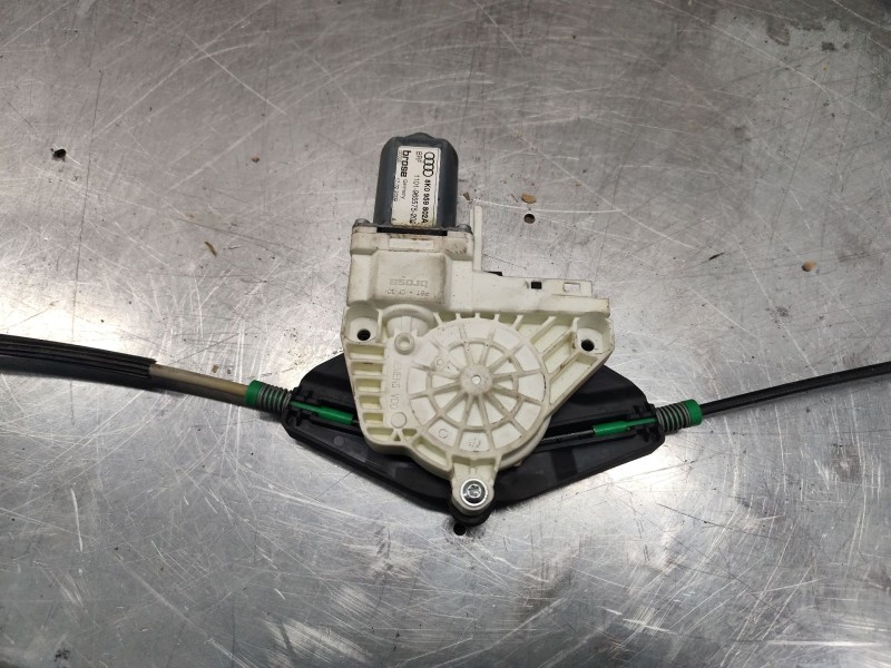 Recambio de elevalunas delantero derecho para audi a4 ber. (b8) básico referencia OEM IAM 8KO959802  