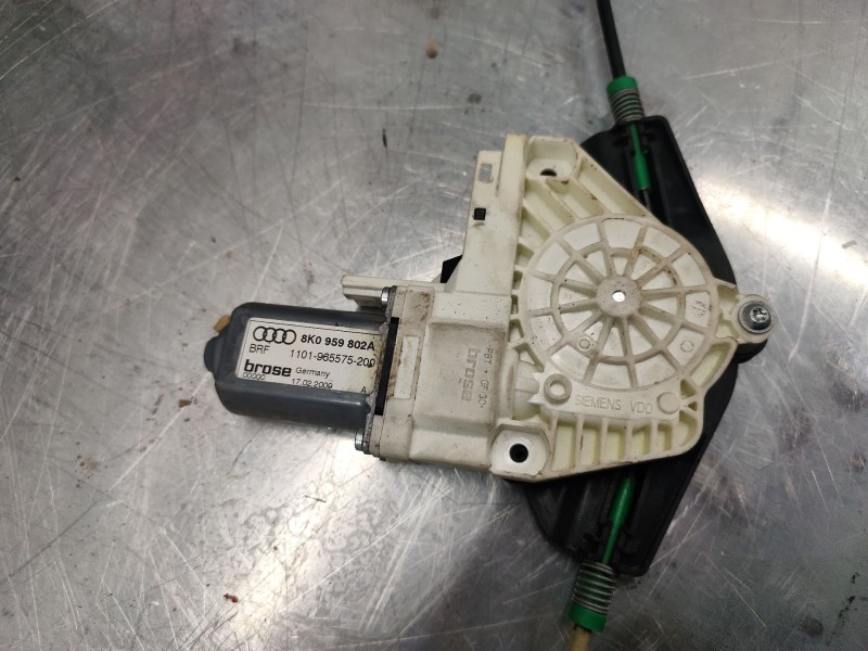 Recambio de elevalunas delantero derecho para audi a4 ber. (b8) básico referencia OEM IAM 8KO959802  