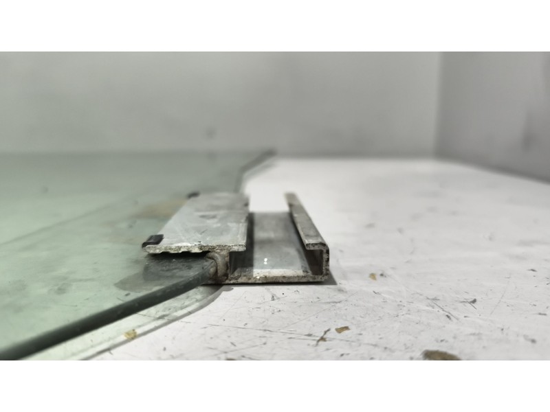 Recambio de luna delantera izquierda para scania 4 - series 164 l/580 referencia OEM IAM 1309259  