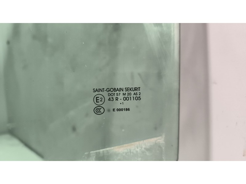 Recambio de luna delantera izquierda para scania p,g,r,t - series p 500, r 500 referencia OEM IAM 1309259  