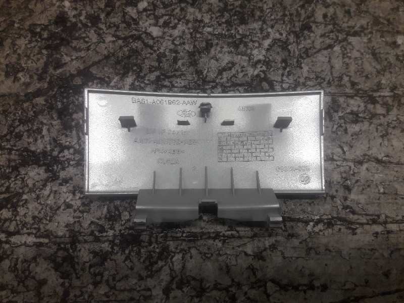 Recambio de moldura para ford fiesta (cb1) econetic referencia OEM IAM 8A61A044H83AGW AA61A061B62ABW 
