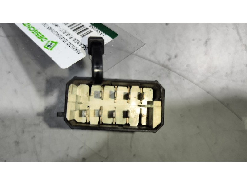 Recambio de mando elevalunas delantero izquierdo para scania p,g,r,t - series p 500, r 500 referencia OEM IAM 1421856  