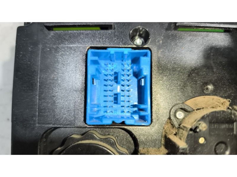 Recambio de mando calefaccion / aire acondicionado para scania r i r 500 referencia OEM IAM 2028441  