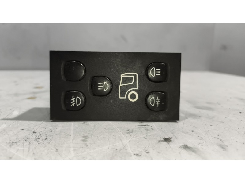 Recambio de mando luces para scania p,g,r,t - series p 500, r 500 referencia OEM IAM 1507637  