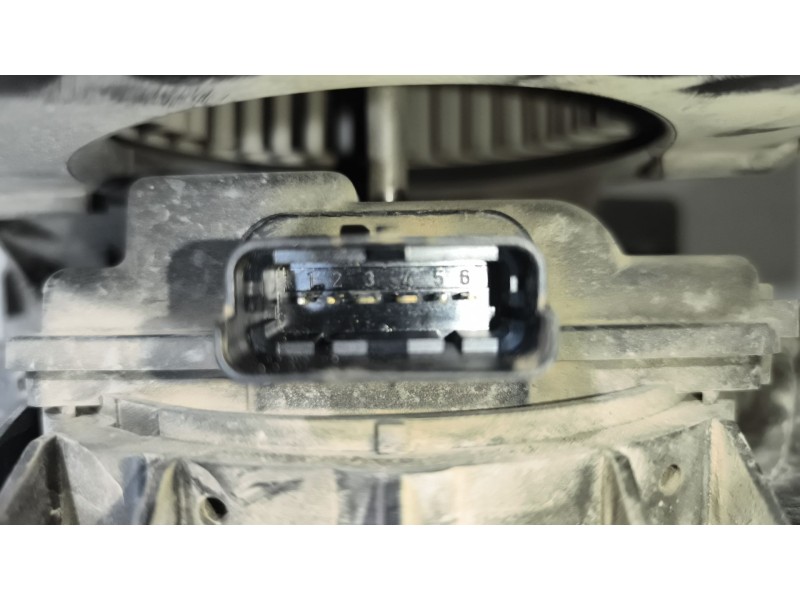 Recambio de motor calefaccion para scania r i r 500 referencia OEM IAM 2195206  