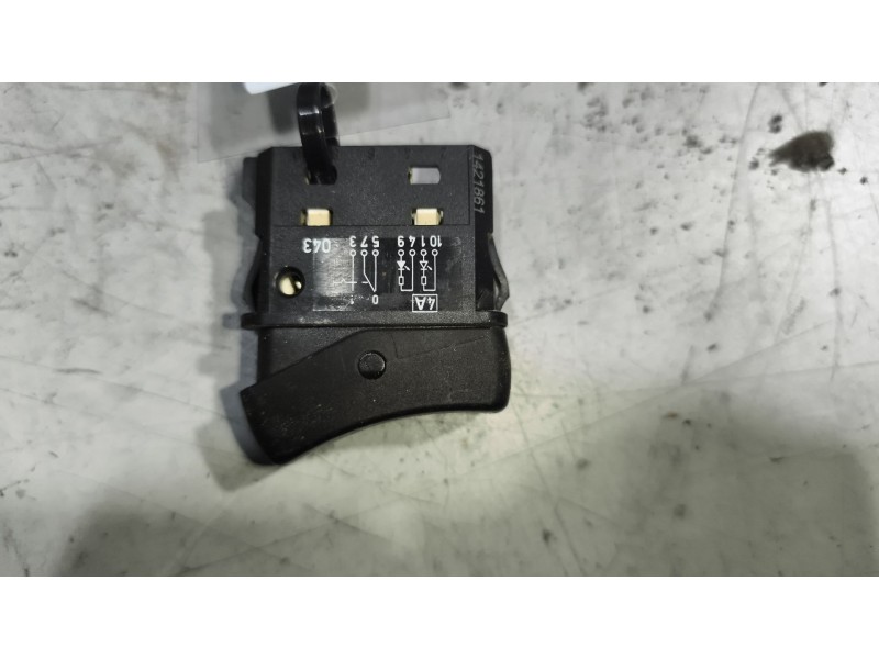 Recambio de interruptor para scania p,g,r,t - series p 500, r 500 referencia OEM IAM 1421861  