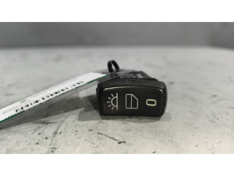 Recambio de interruptor para scania p,g,r,t - series p 500, r 500 referencia OEM IAM 1733418  