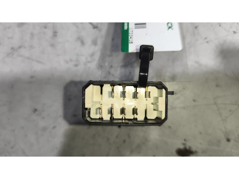 Recambio de interruptor para scania p,g,r,t - series p 500, r 500 referencia OEM IAM 1733418  
