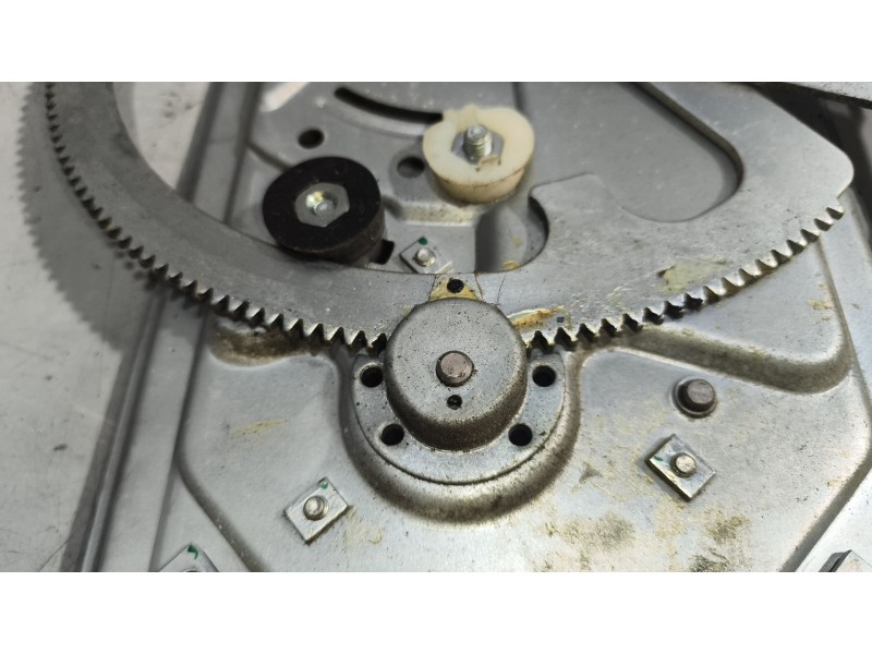 Recambio de elevalunas delantero izquierdo para scania r i r 500 referencia OEM IAM   