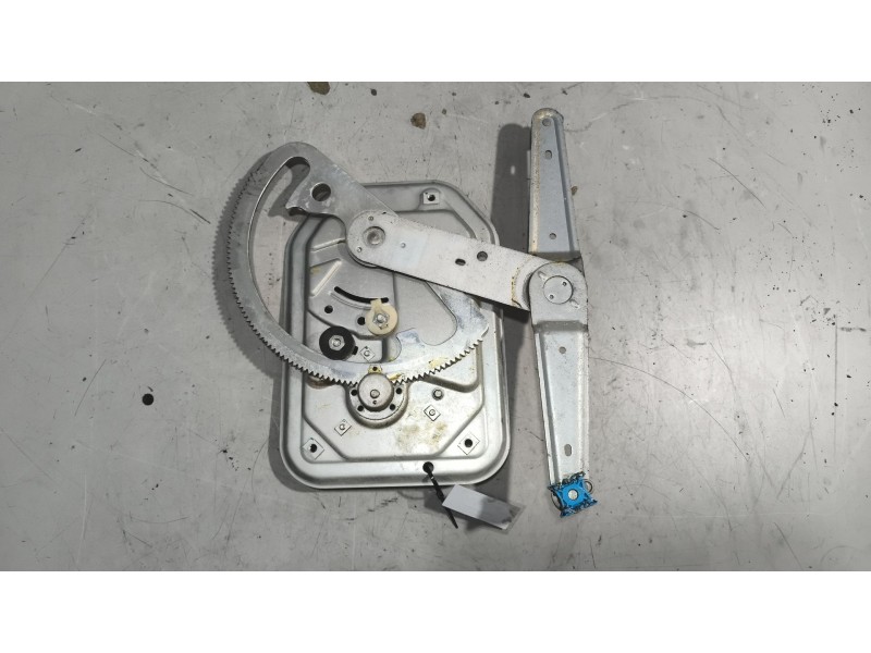 Recambio de elevalunas delantero izquierdo para scania r i r 500 referencia OEM IAM   