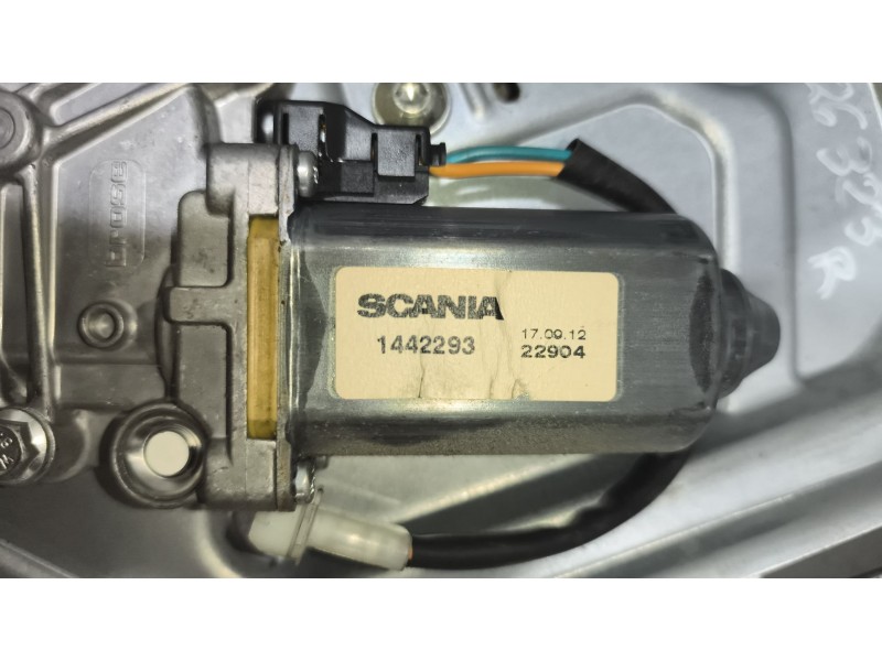 Recambio de elevalunas delantero derecho para scania r i r 500 referencia OEM IAM   