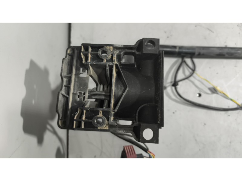 Recambio de brazo retrovisor derecho para daf serie lf45 desde 01 5.9 diesel referencia OEM IAM 1733893  