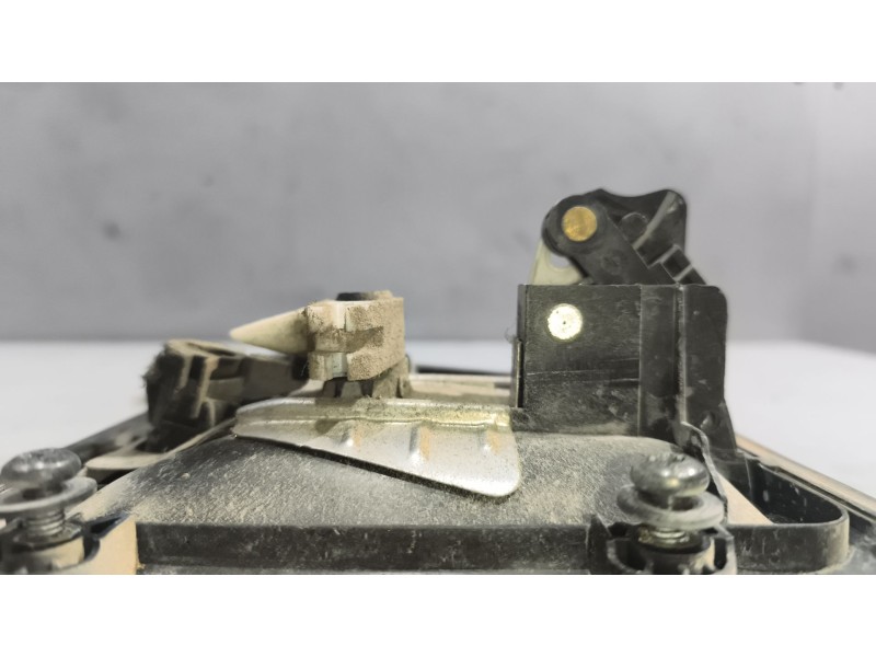 Recambio de maneta exterior delantera derecha para scania r i r 500 referencia OEM IAM 2005370  