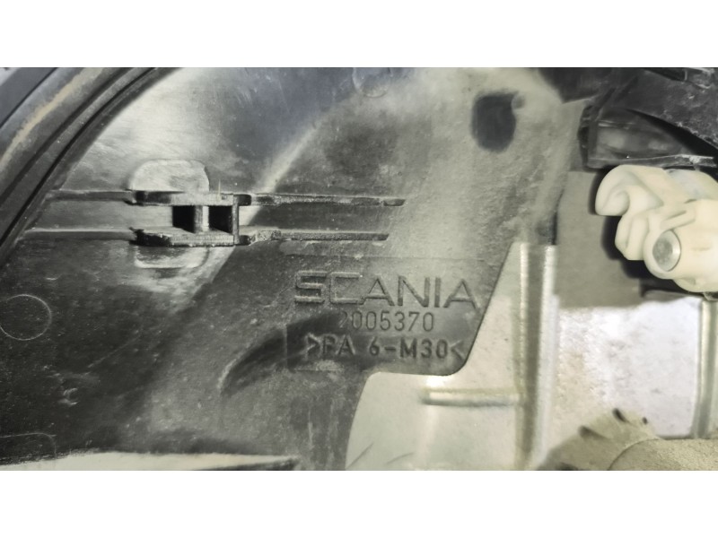 Recambio de maneta exterior delantera derecha para scania r i r 500 referencia OEM IAM 2005370  