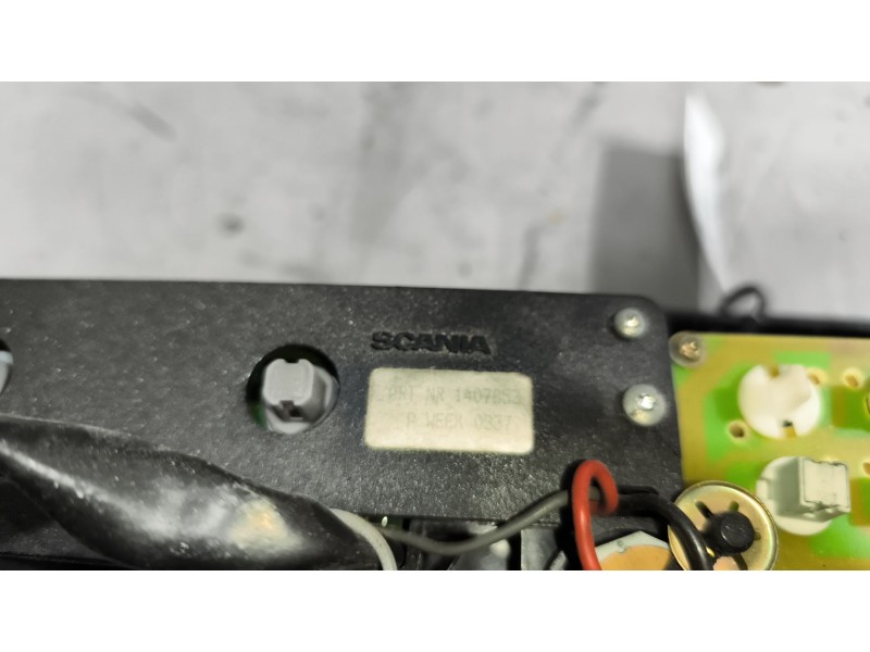 Recambio de cuadro instrumentos para scania serie 4 (p/r 164 l) 15.6 diesel referencia OEM IAM 1488554  