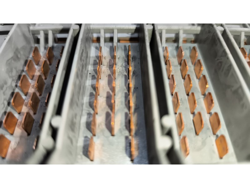 Recambio de caja reles / fusibles para scania 4 - series 164 l/580 referencia OEM IAM 1498931 1436458 