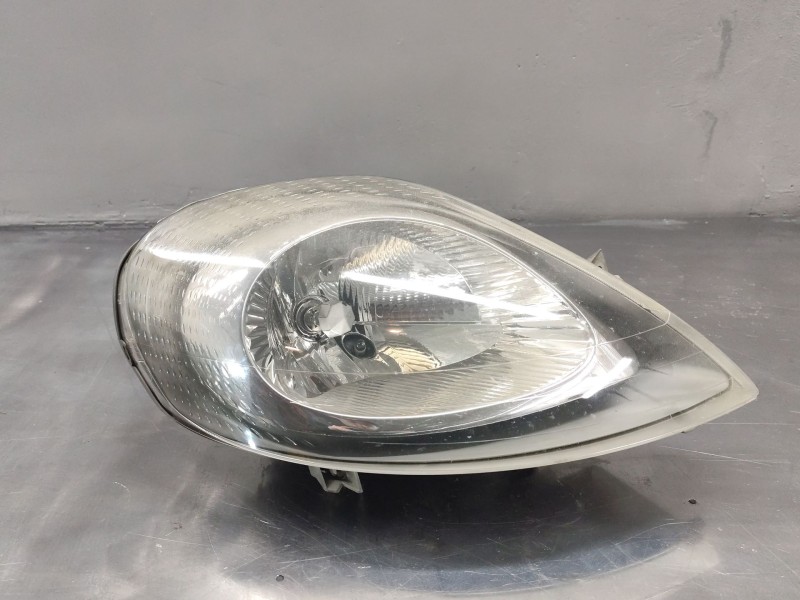 Recambio de faro derecho para opel vivaro a furgoneta (x83) 1.9 dti (f7) referencia OEM IAM 91165720  