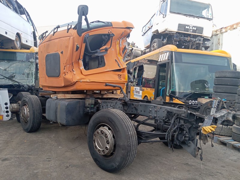 mercedes-benz axor 2-ejes 18 ton 2004  del año 2006