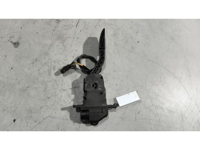 Recambio de pedal acelerador para iveco stralis (as) 11.1 diesel referencia OEM IAM 5801331271  