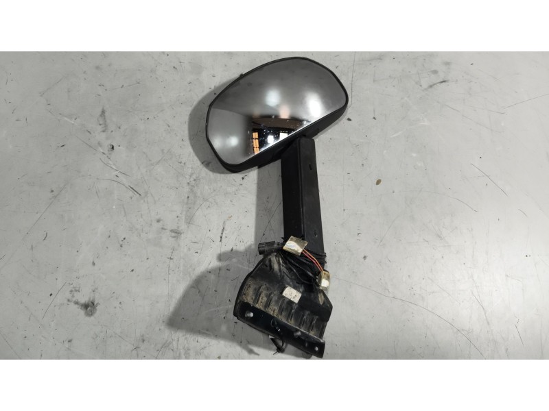 Recambio de retrovisor exterior frontal para iveco stralis (as) 11.1 diesel referencia OEM IAM 504224428  