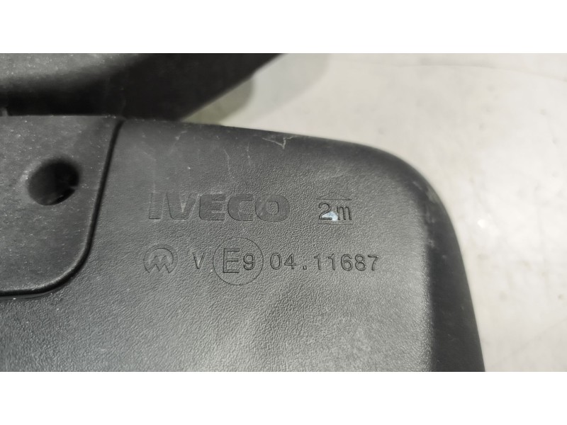 Recambio de retrovisor exterior angular para iveco stralis (as) 11.1 diesel referencia OEM IAM 5801876636  
