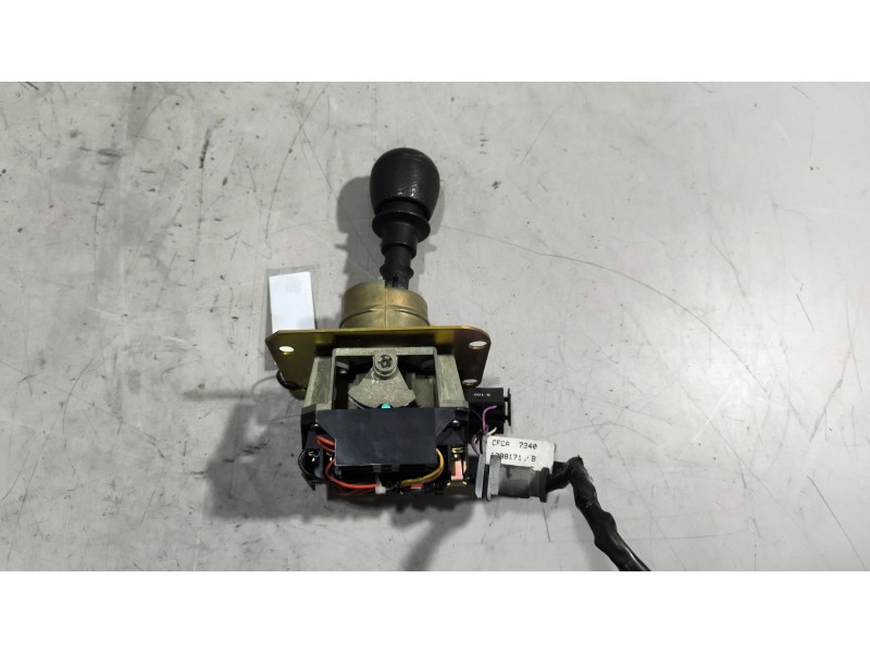 Recambio de palanca cambio para scania 4 - series 164 l/580 referencia OEM IAM 1502401  