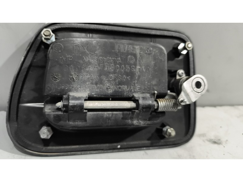 Recambio de maneta exterior delantera derecha para iveco stralis (as) 11.1 diesel referencia OEM IAM 504308466  