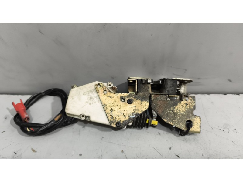 Recambio de cerradura puerta delantera izquierda para scania r i r 500 referencia OEM IAM 1940920  