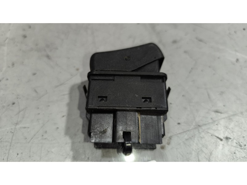 Recambio de warning para volvo fh 12 asta 2001 e2 / e3 12.1 diesel (d12d380) referencia OEM IAM 8157750  