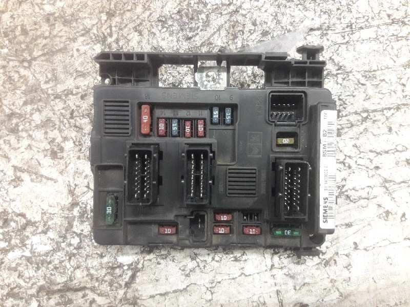 Recambio de bsm caja fusibles para peugeot partner (s2) combiespace referencia OEM IAM 9643498980 S118470002E 