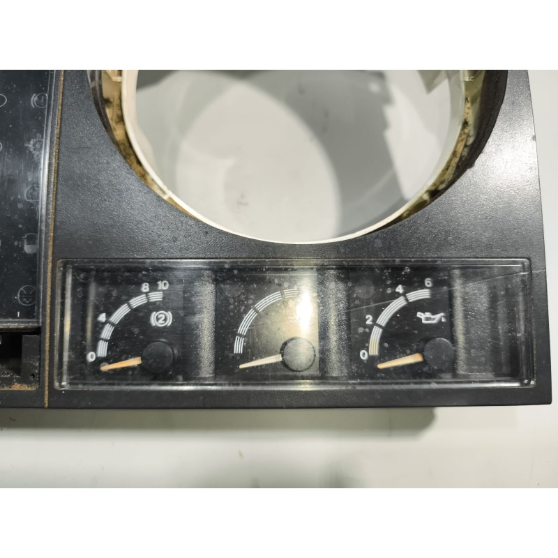 Recambio de cuadro instrumentos para nissan eco - t 135.75/100 kw 4.0 diesel referencia OEM IAM 24810D6301  